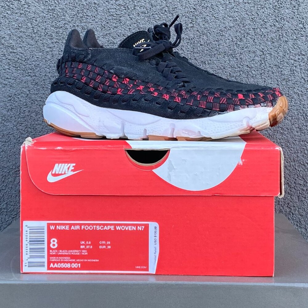 Nike Footscape Woven - Black and Red